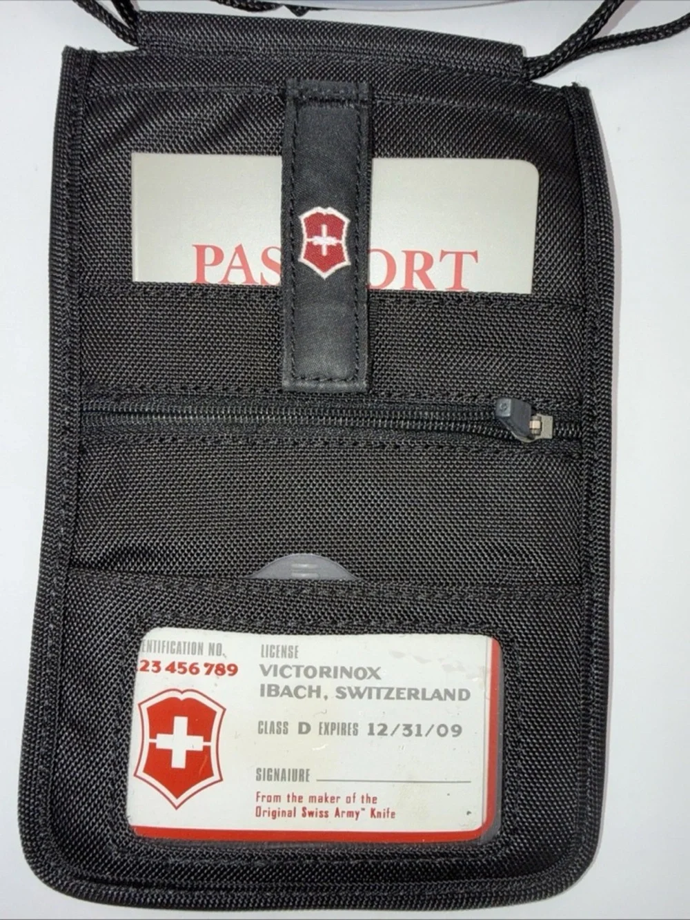 Victorinox Travel Wallet - First Class 2- Way Carry Deluxe Pouch